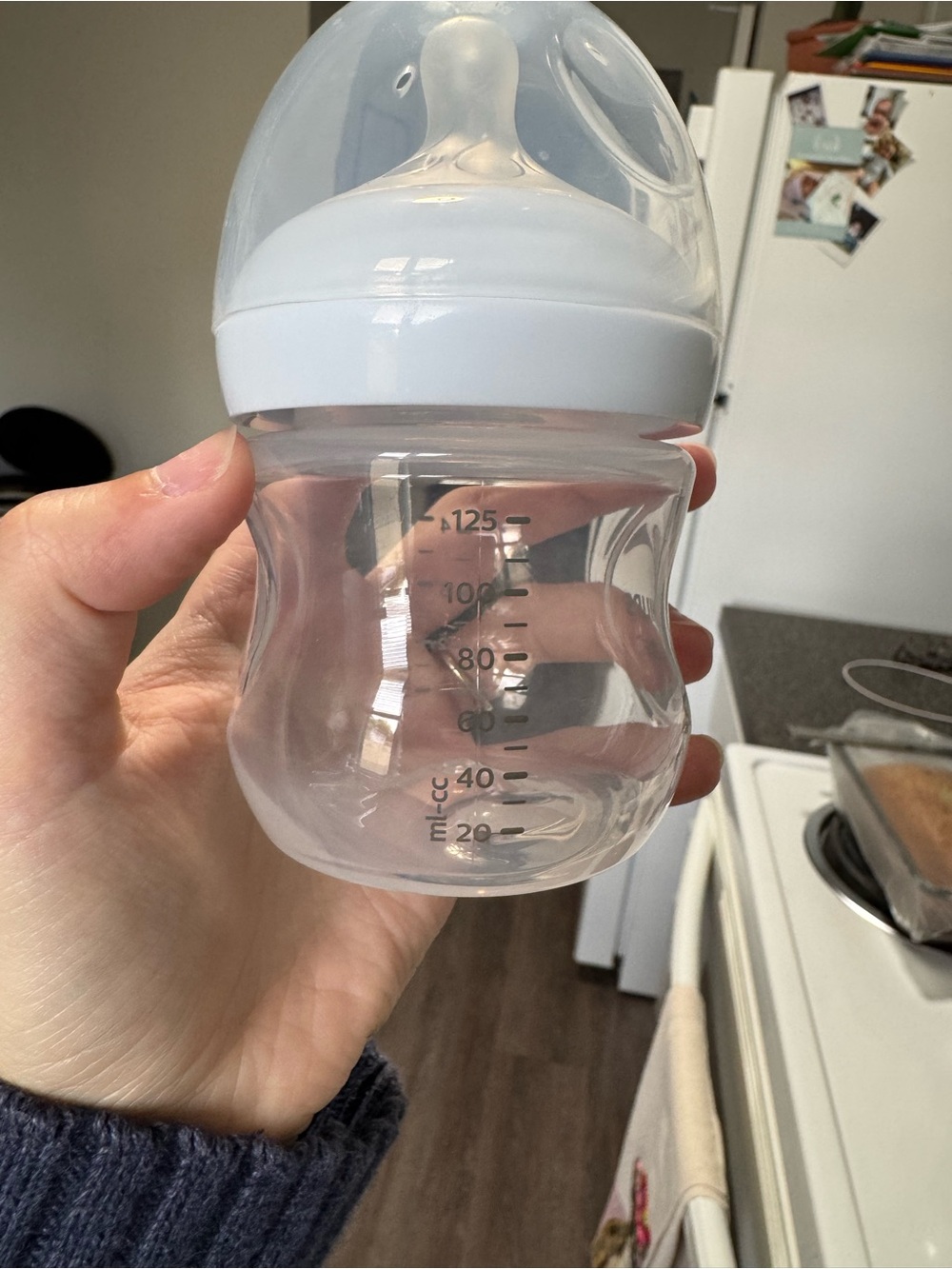NEVER USED Phillips avent Baby Feeding Bottle with White Cap - Comfortable Grip
